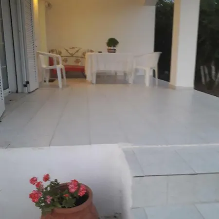 θέπατρις