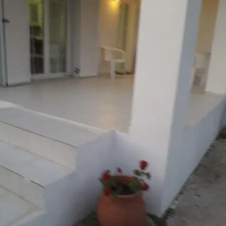 θέπατρις Laganas